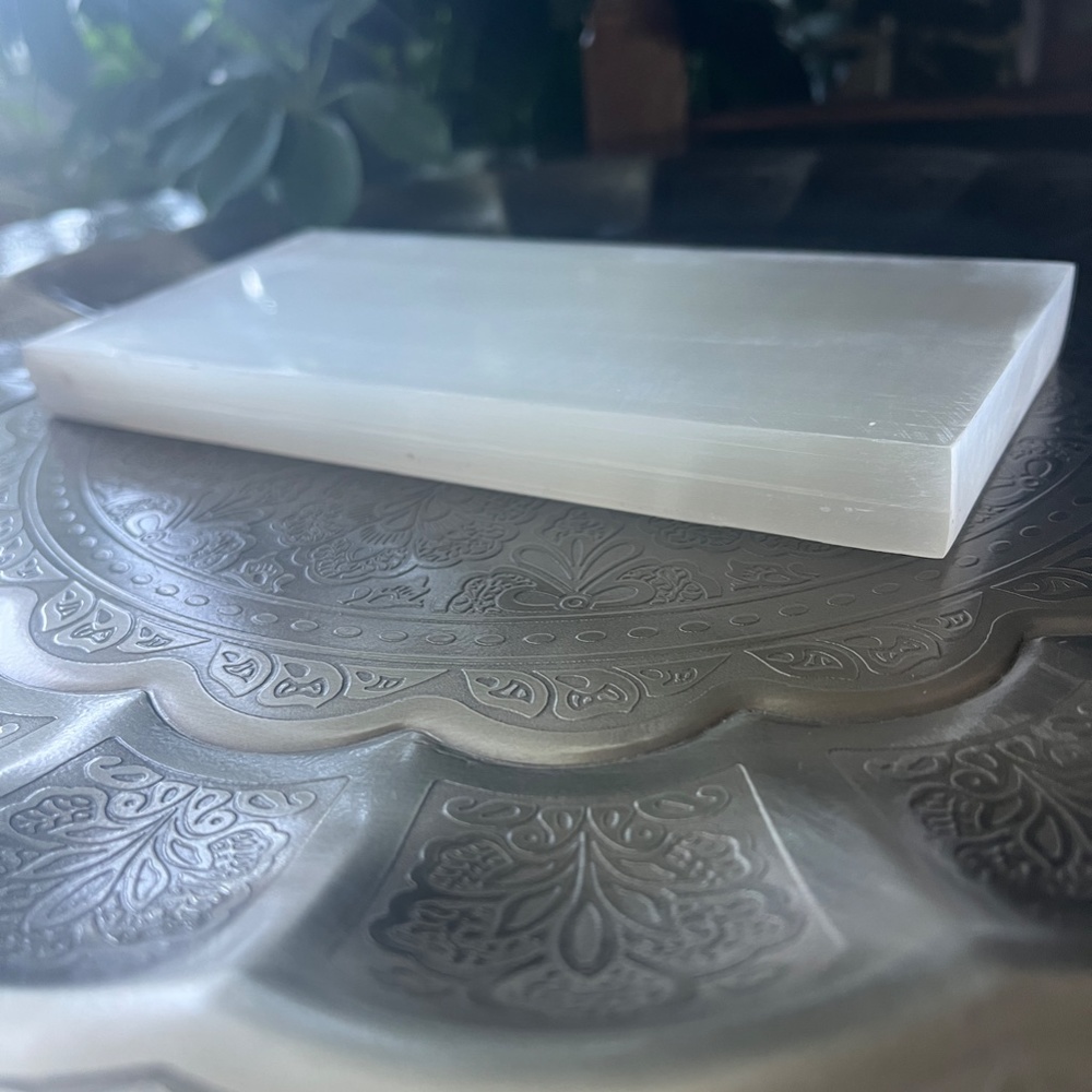 Selenite Charging Plate 8 x 4 - Picture 4 of 10